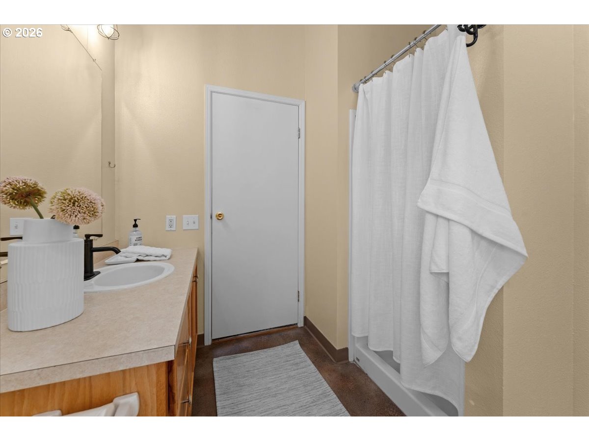 51374 SE Hoodview DR