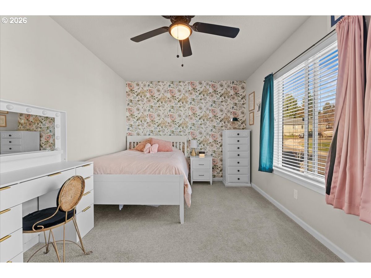 59551 EMERALD LOOP, St. Helens