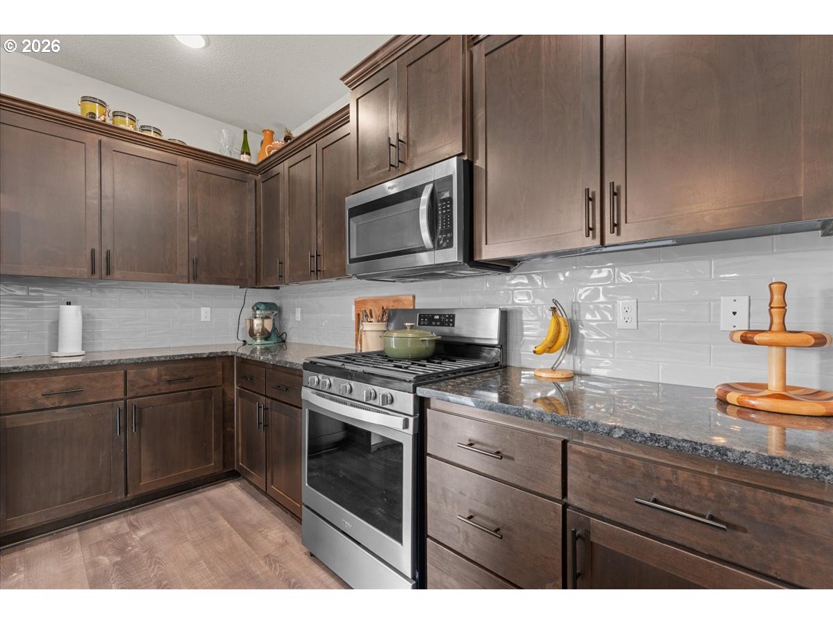 59551 EMERALD LOOP, St. Helens