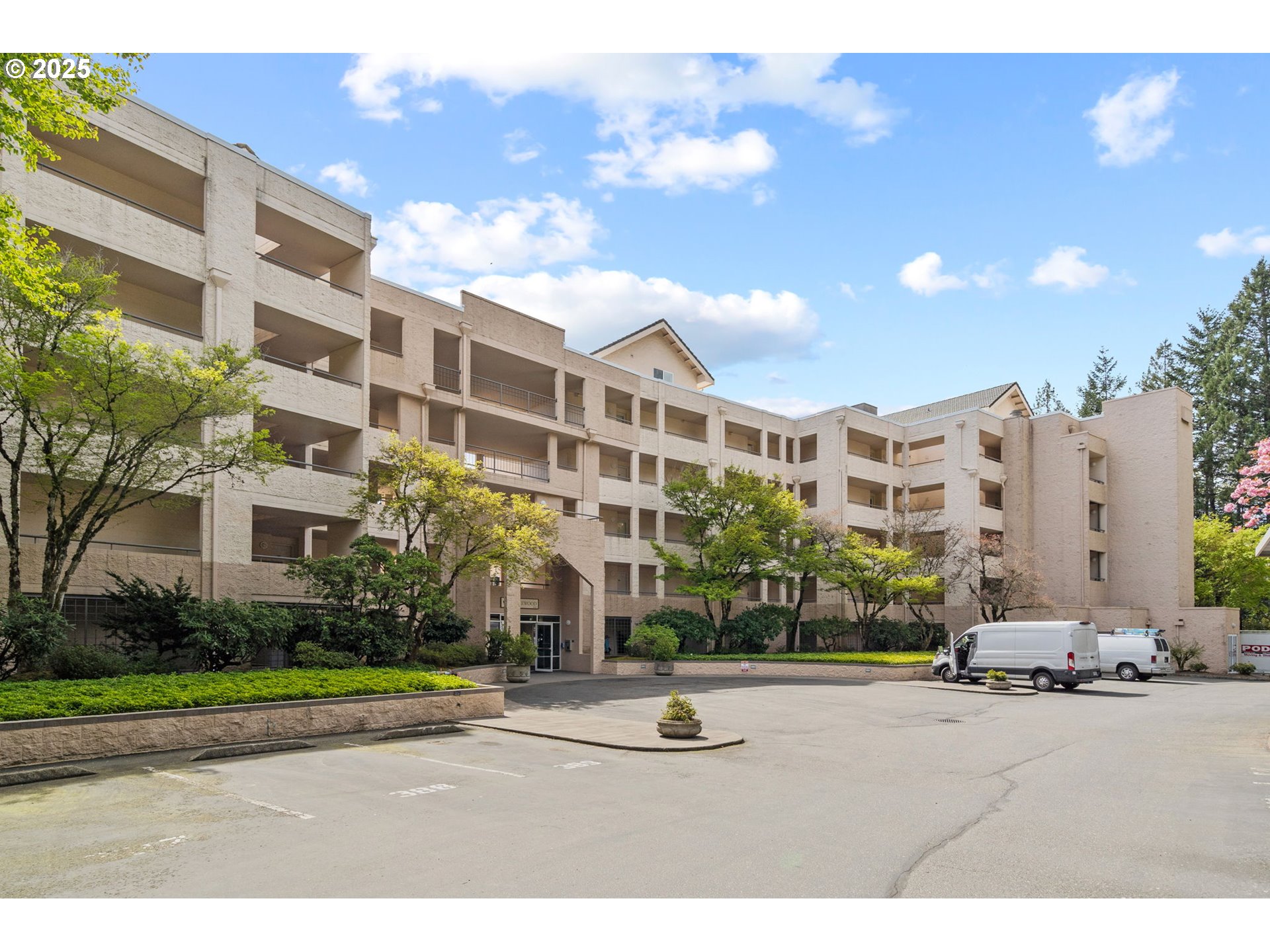 6665 W BURNSIDE RD 447