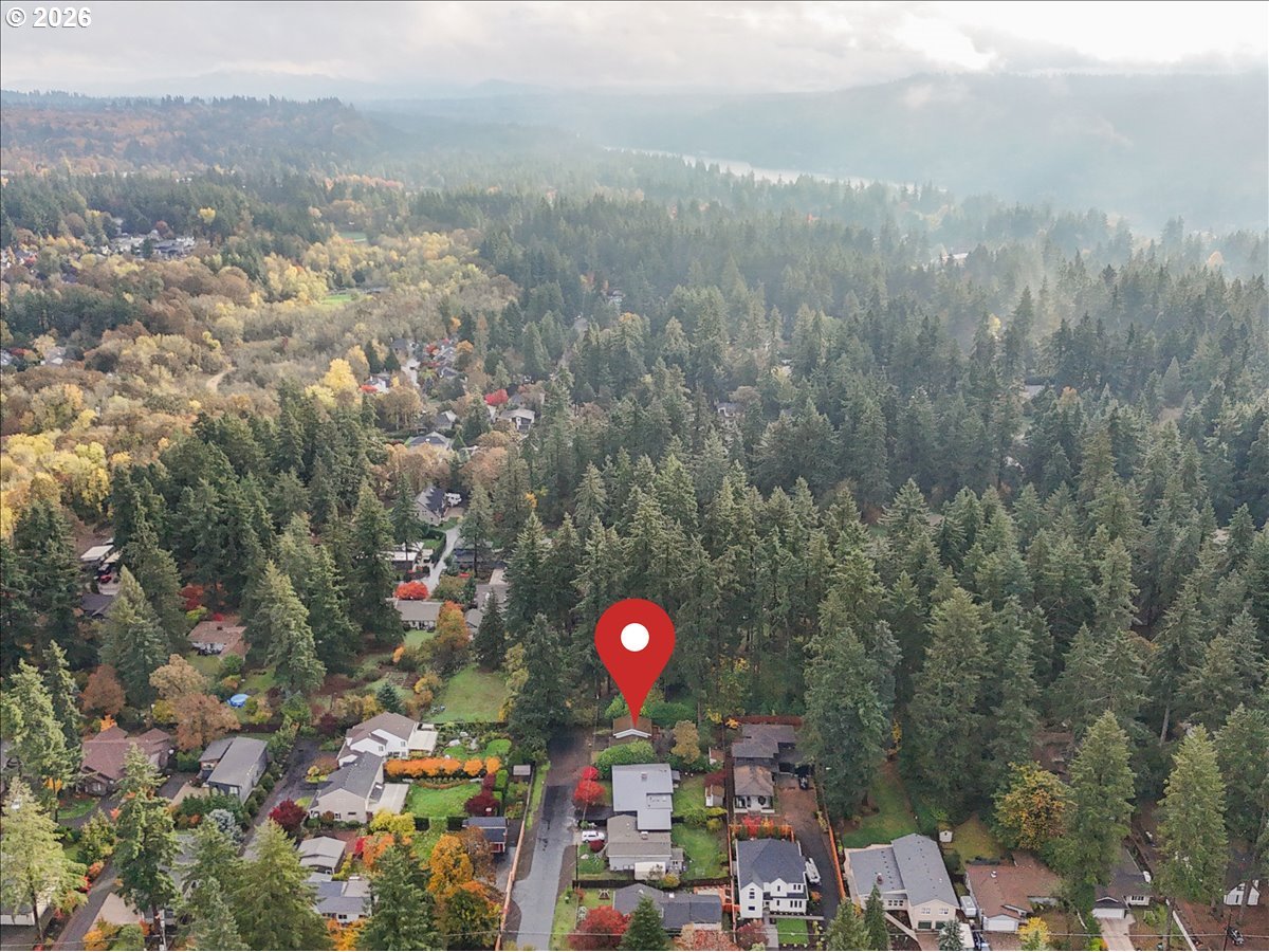 5822 ROCKWOOD CT