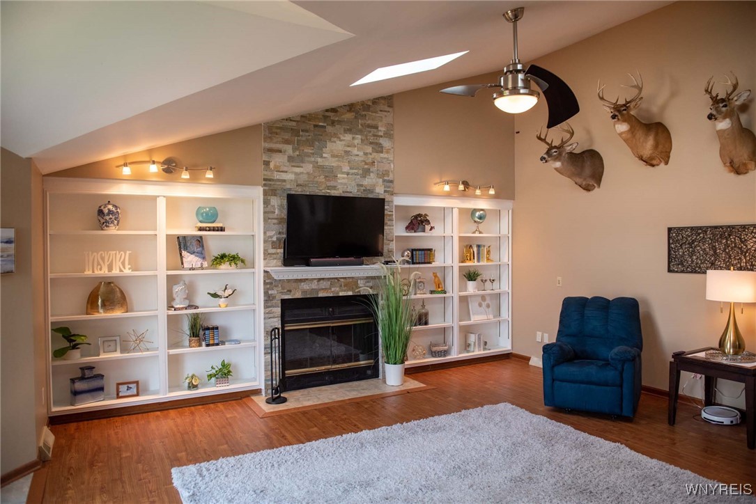 2175 Hobblebush Lane