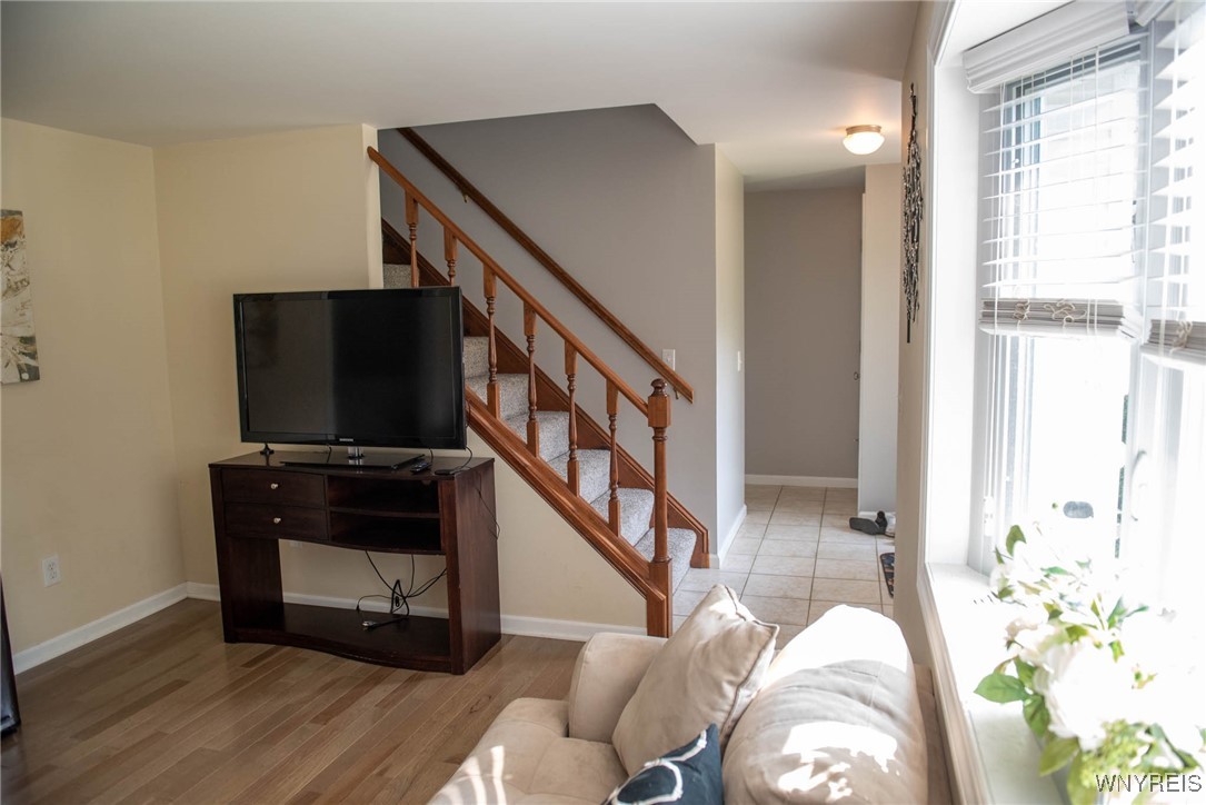 2175 Hobblebush Lane