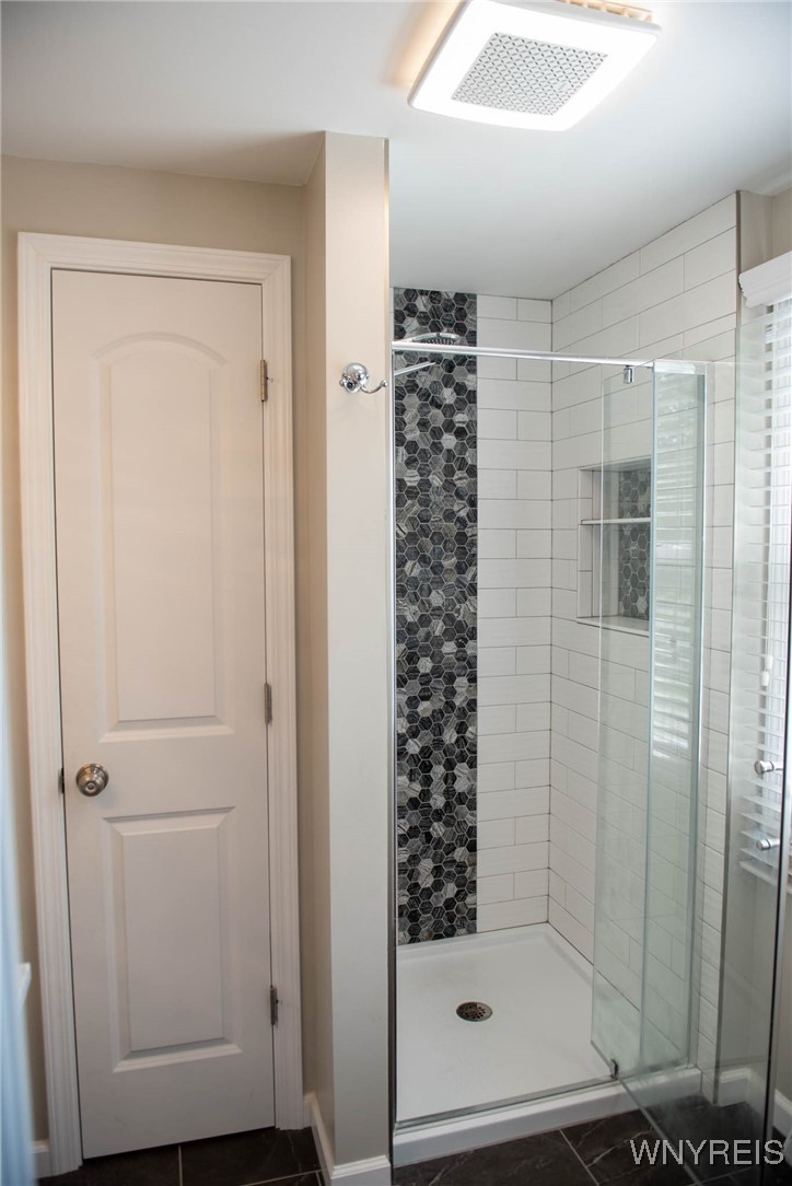 2175 Hobblebush Lane