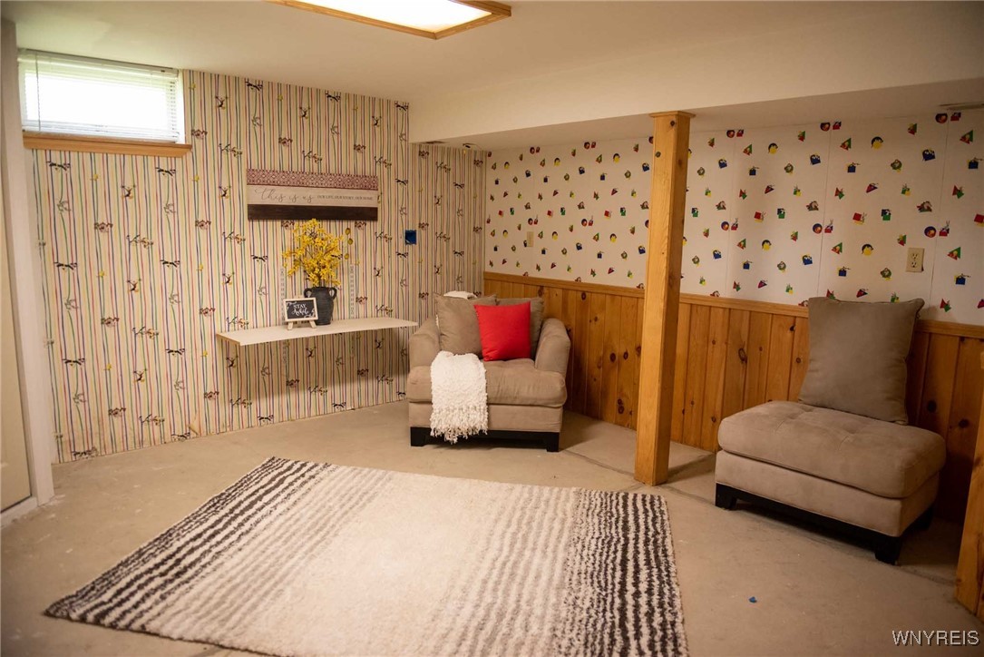 2175 Hobblebush Lane