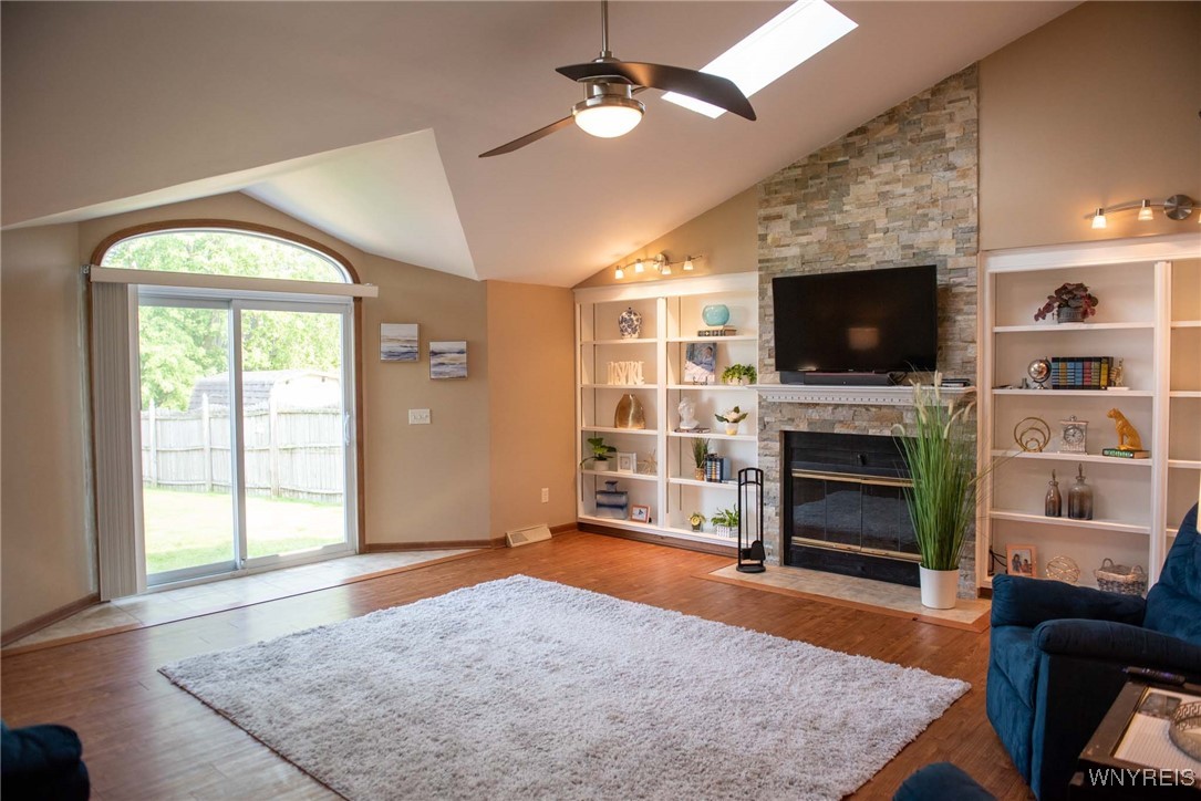 2175 Hobblebush Lane