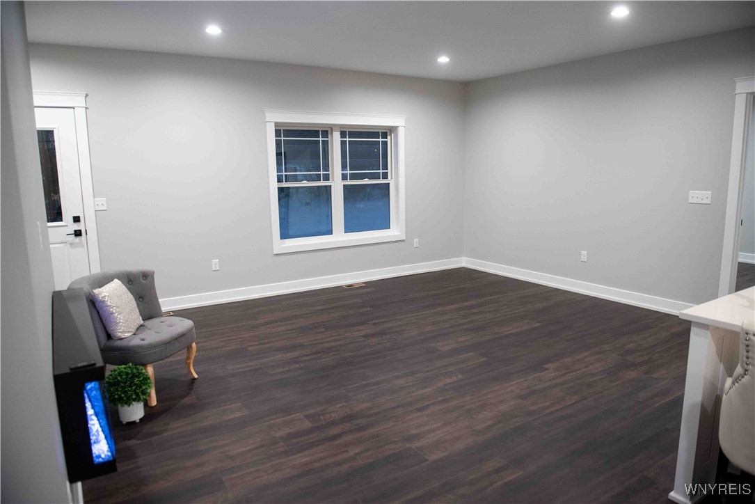 6220 Versailles Road