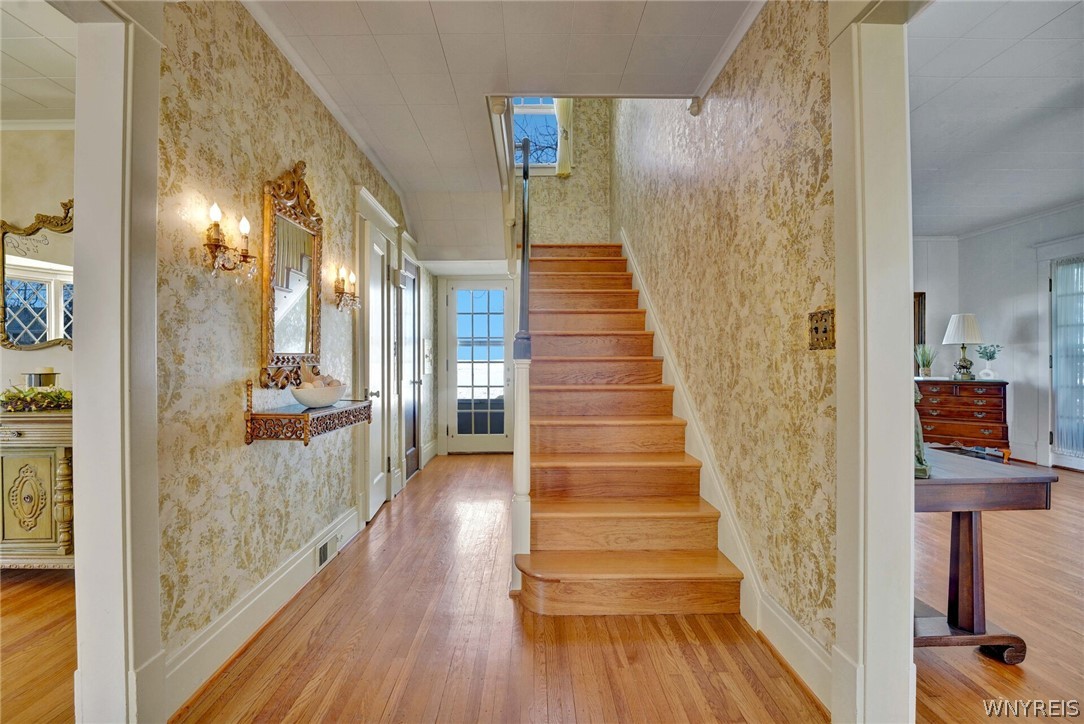 4998 Lake Shore Road