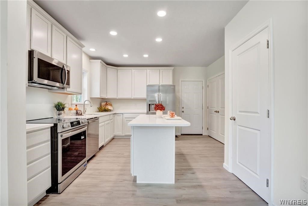 26 Rosalind Dr