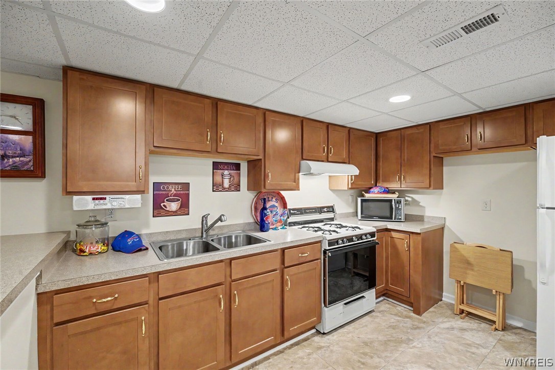 2322 Hobblebush Lane