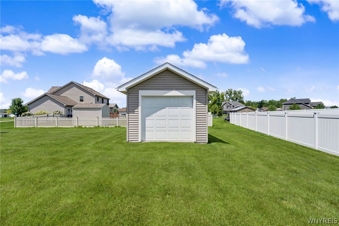 2322 Hobblebush Lane
