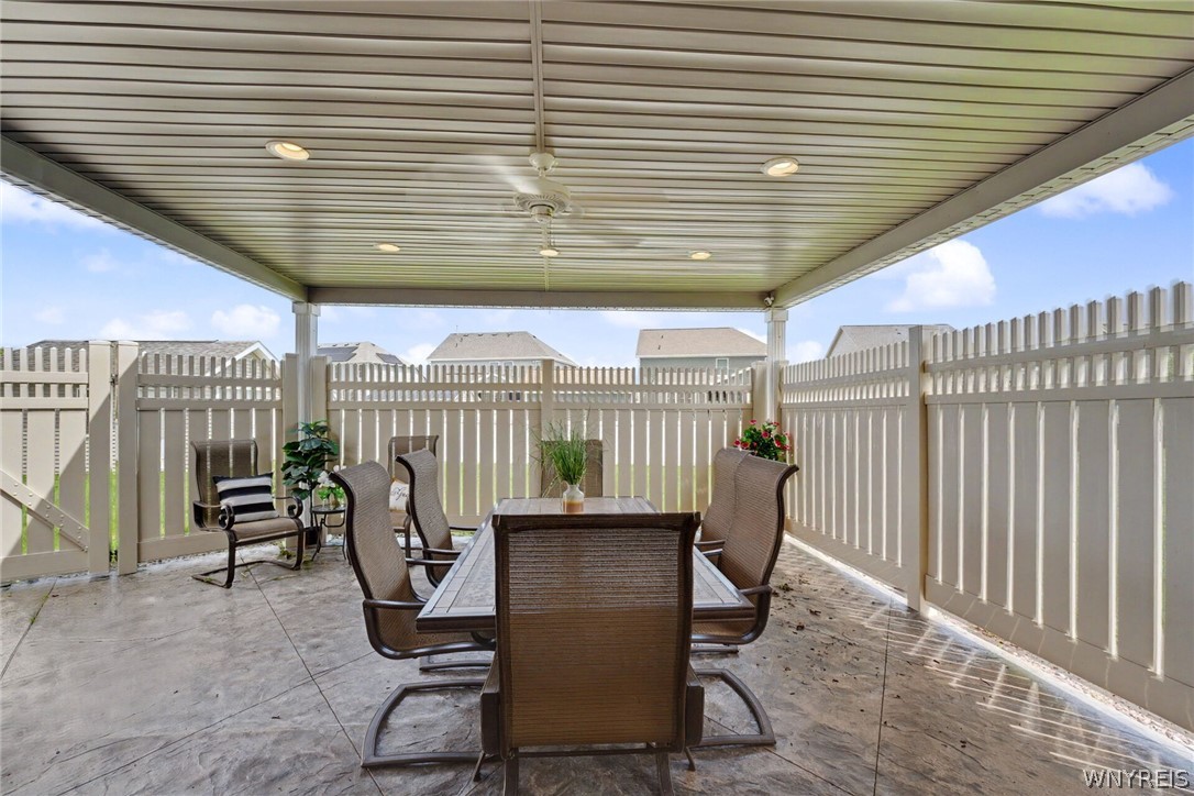 2322 Hobblebush Lane