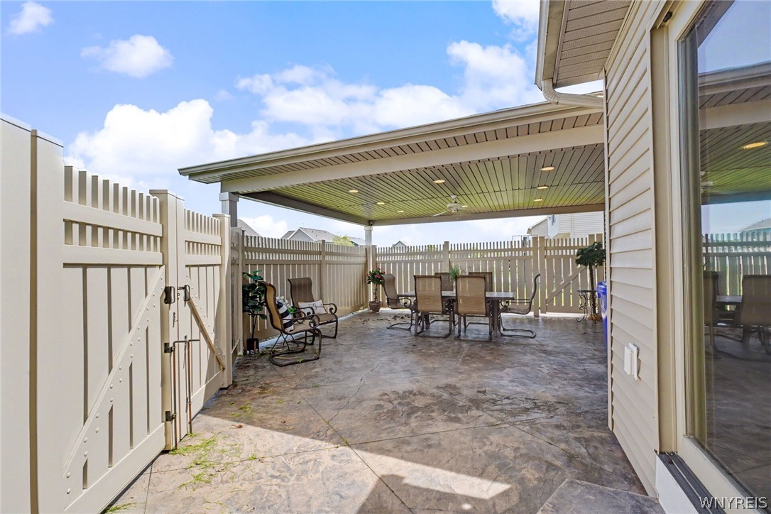 2322 Hobblebush Lane