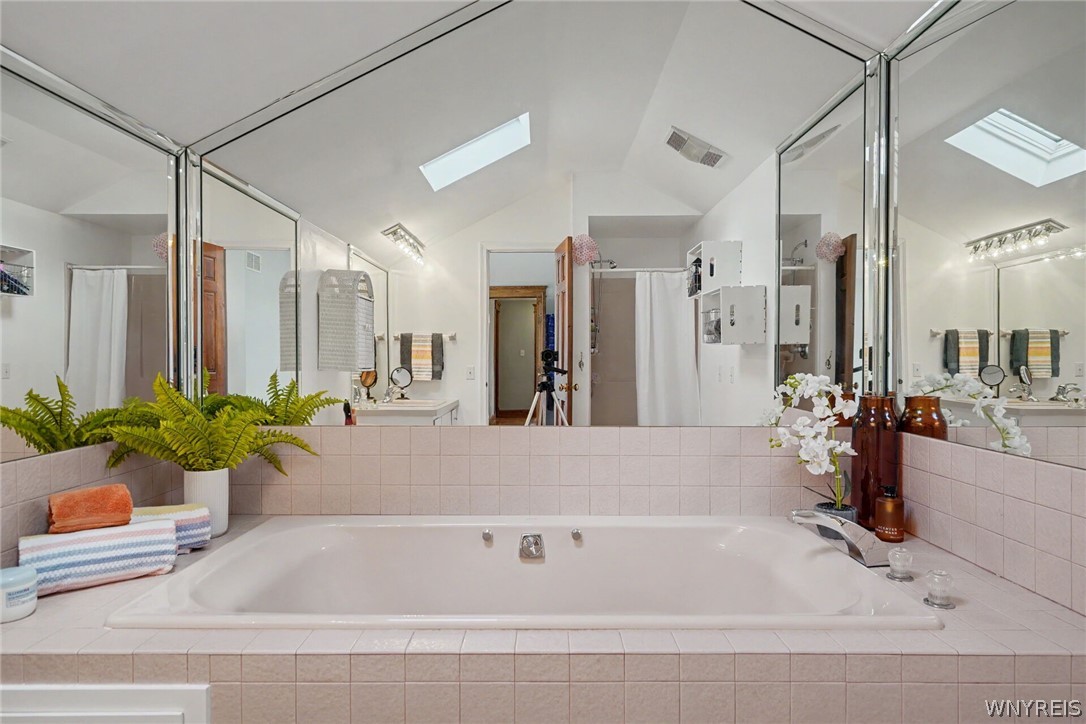 5485 Country Club Lane