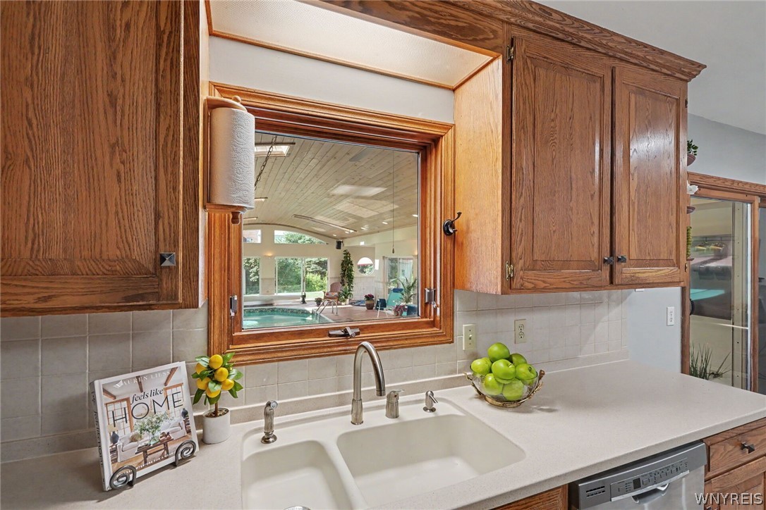 5485 Country Club Lane