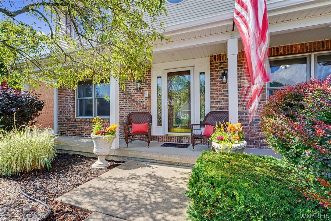 5485 Country Club Lane