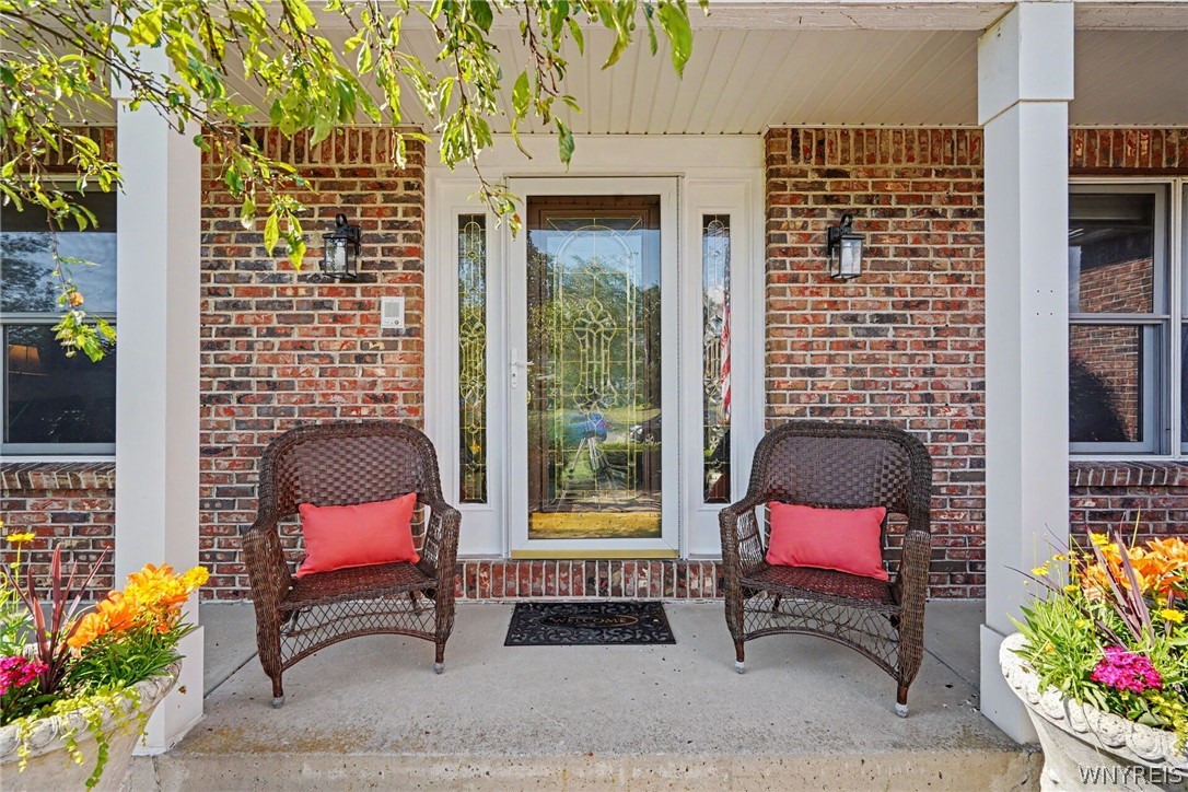 5485 Country Club Lane