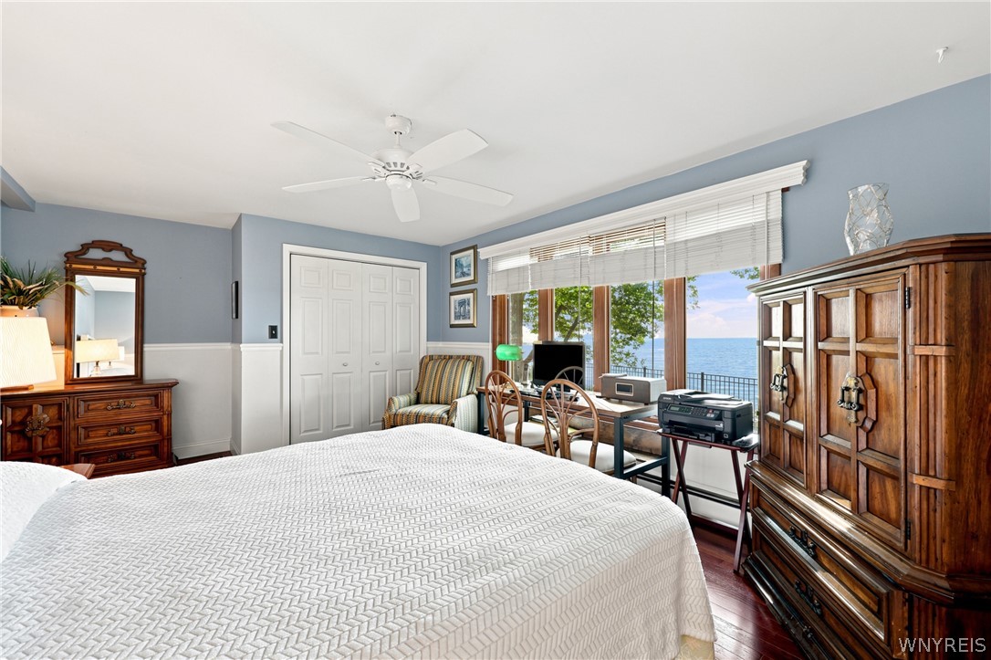 4548 Lake Shore Road