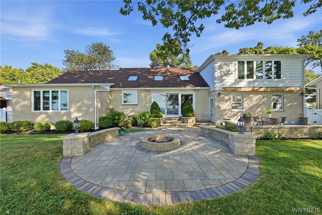 4548 Lake Shore Road