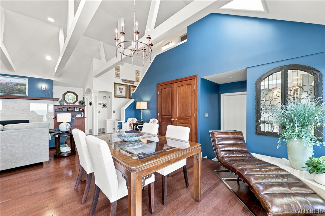 4548 Lake Shore Road