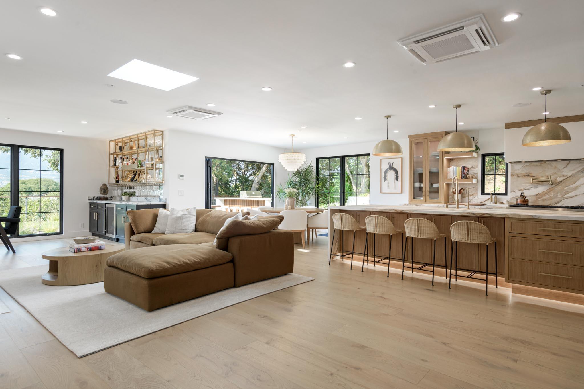 1250 Bel Air Drive