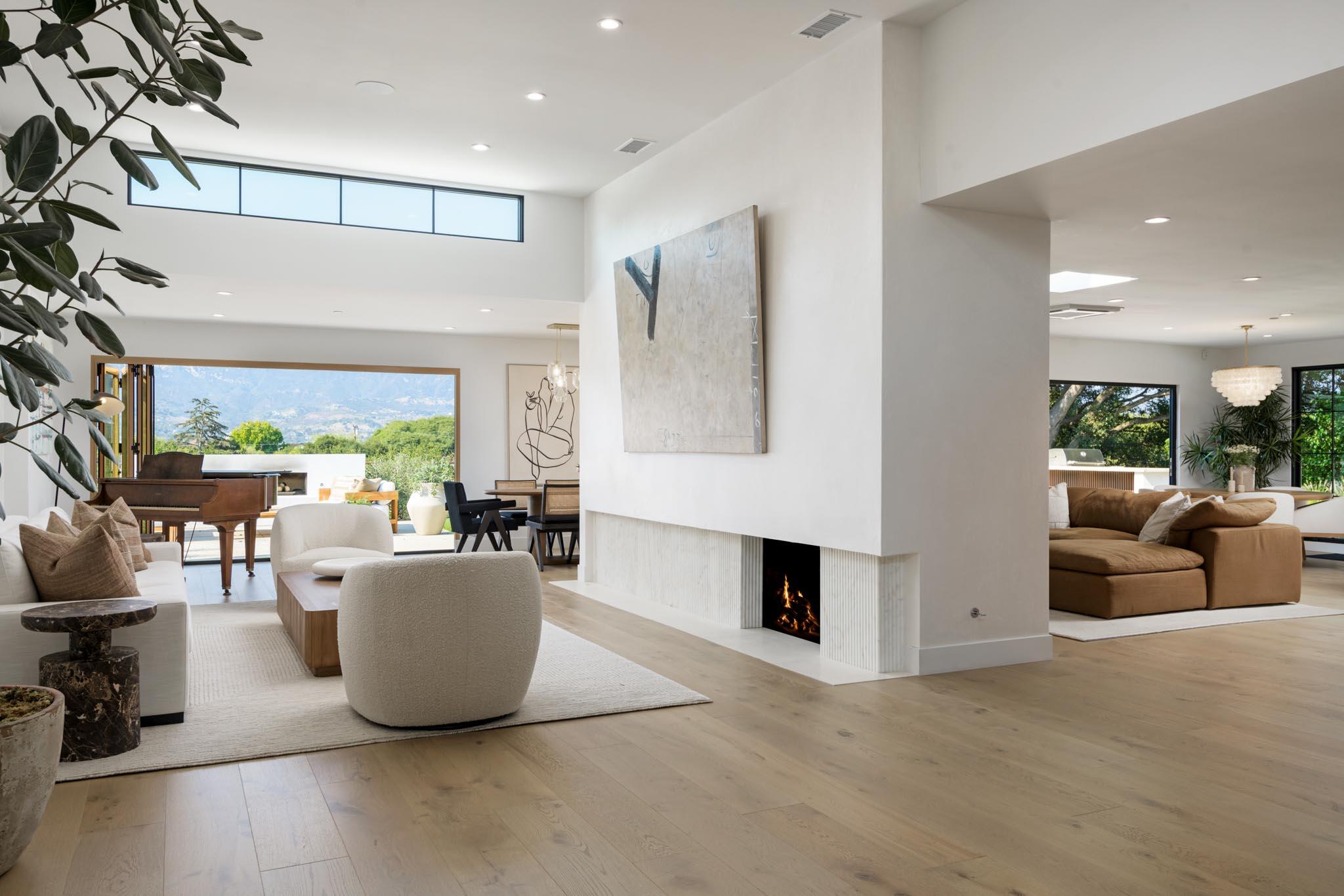 1250 Bel Air Drive