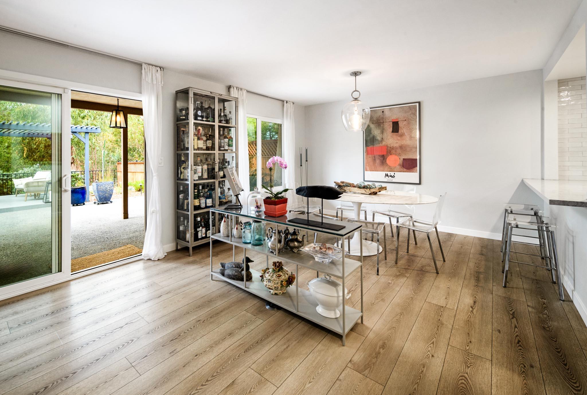 734 Calle De Los Amigos