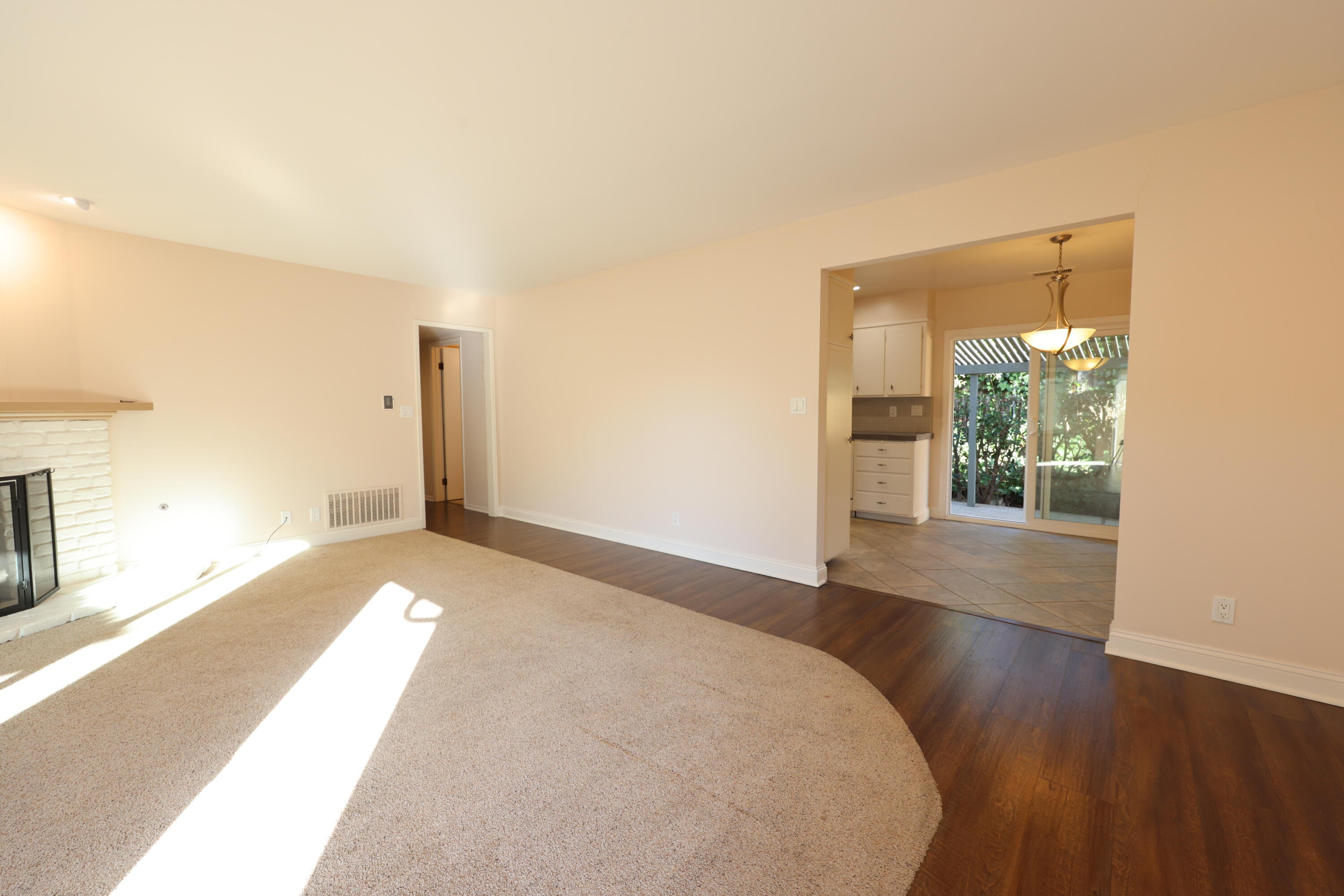 334 Consuelo Drive, B