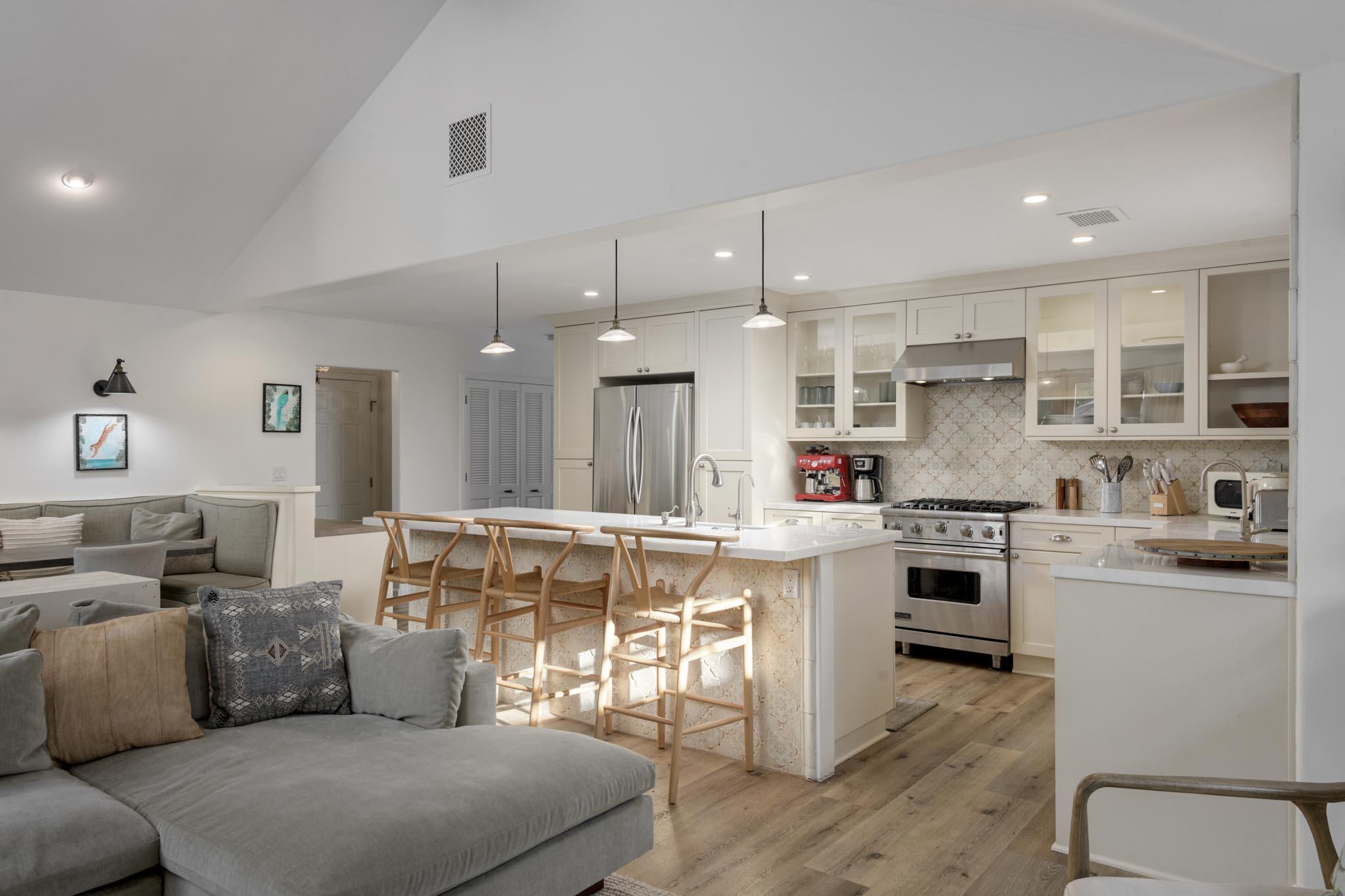 1109 Las Olas Avenue