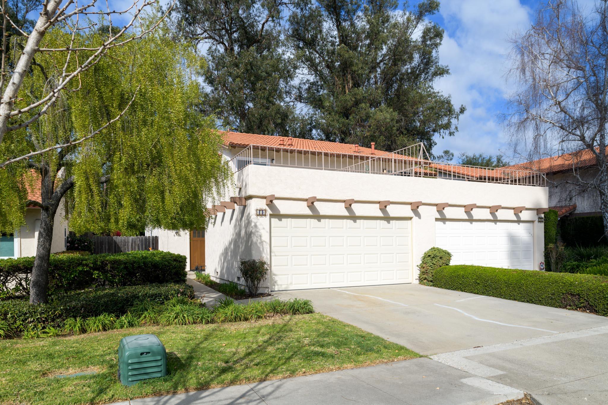 636 Calle De Los Amigos