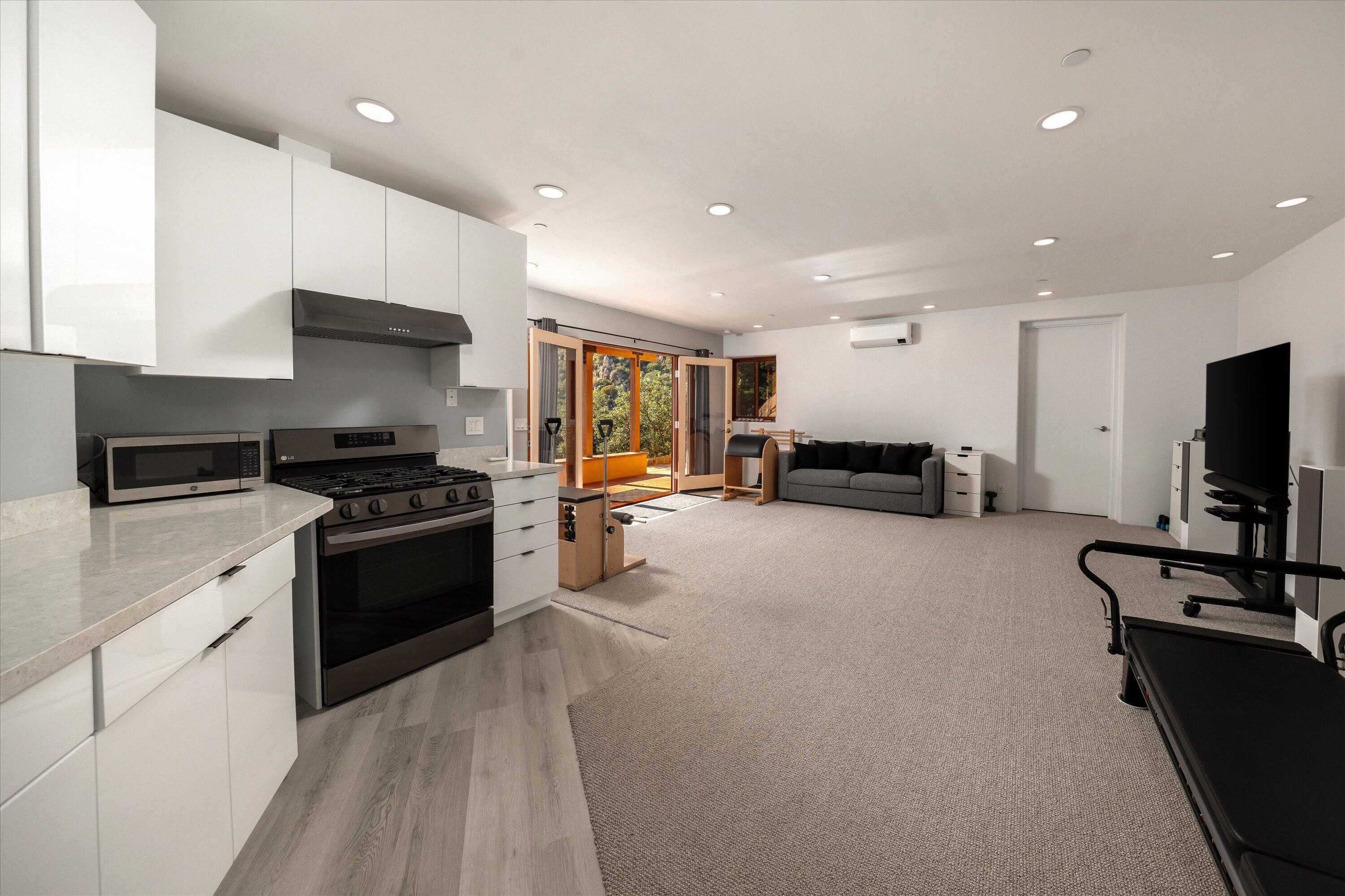 280 W Mountain Drive