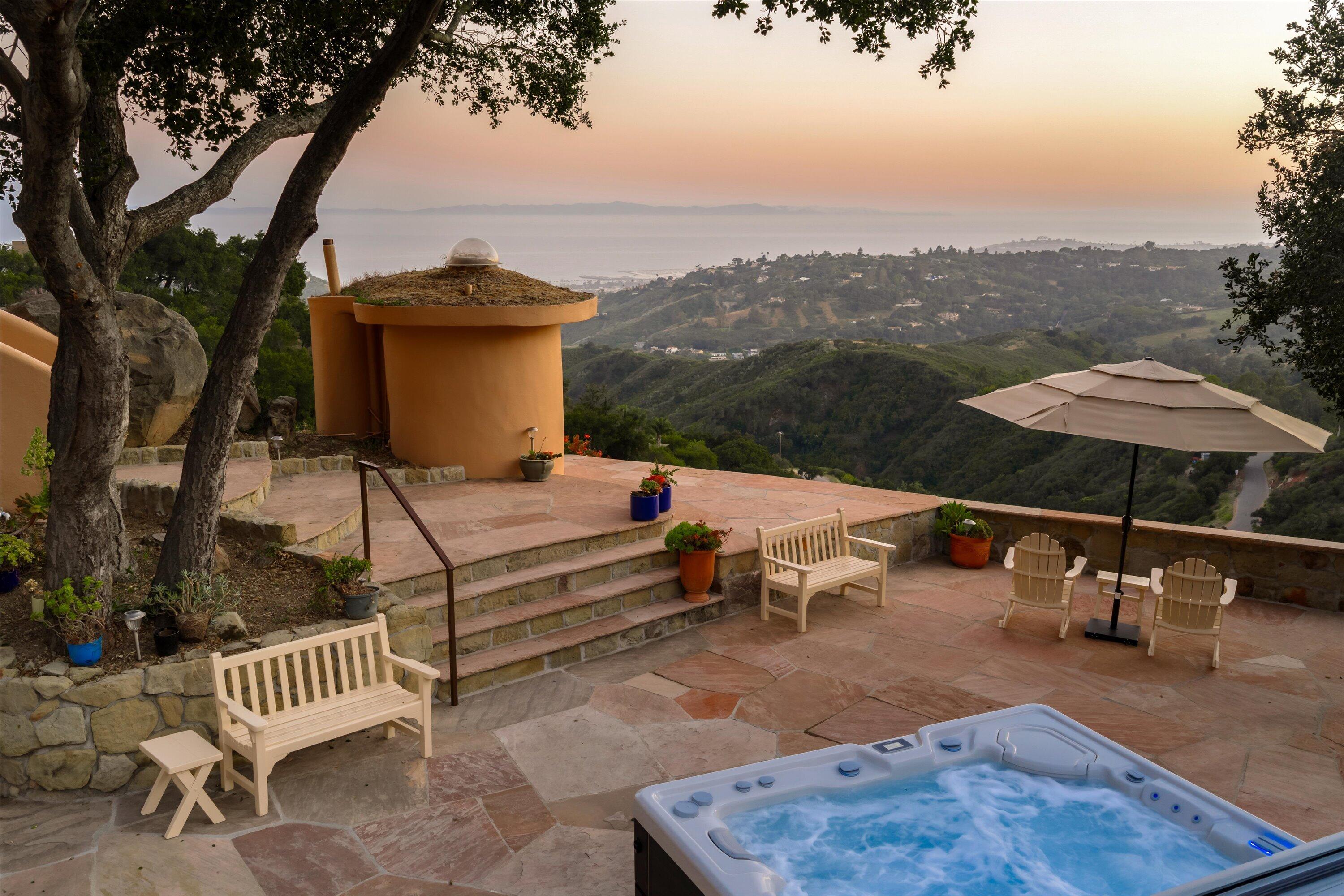 280 W Mountain Drive