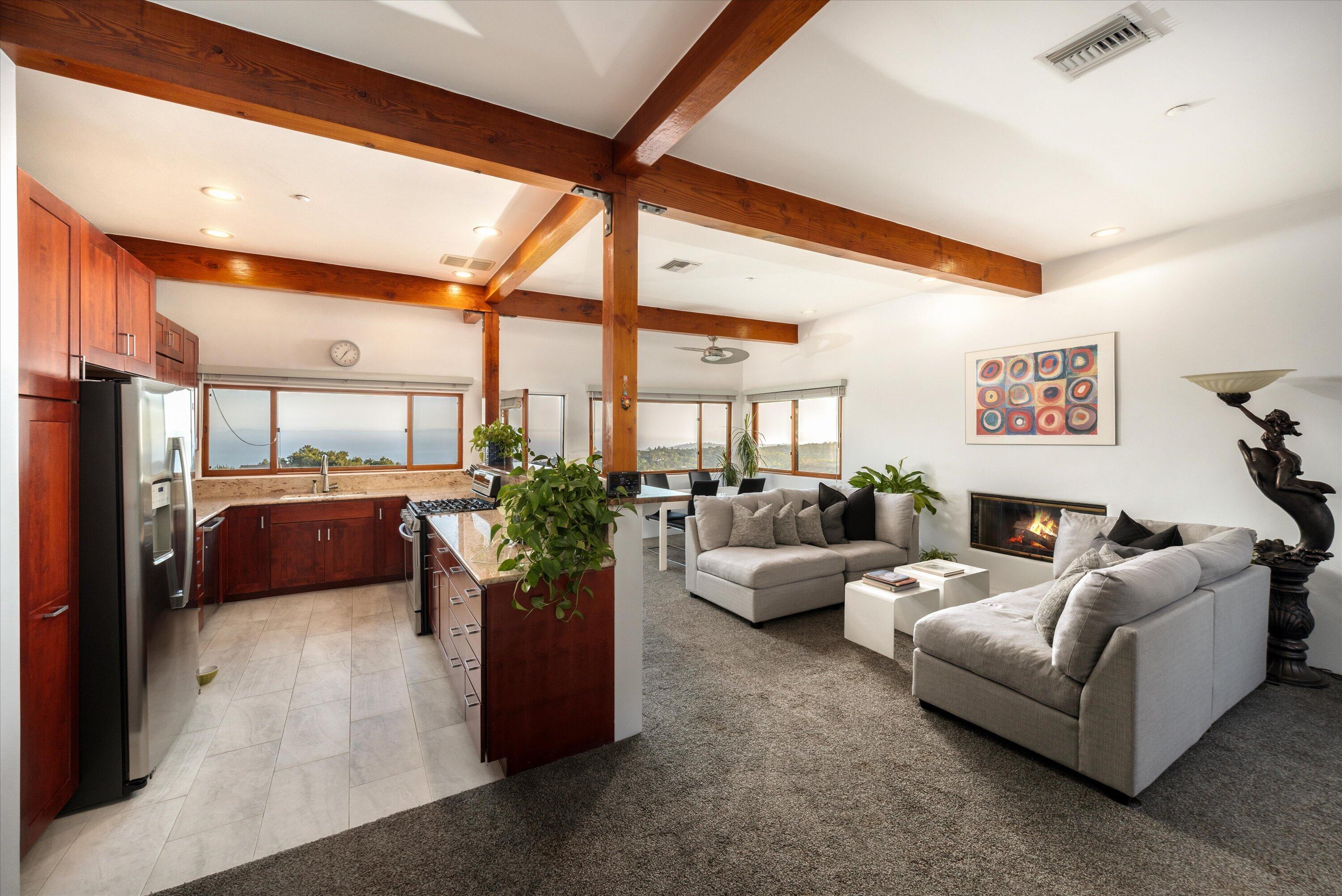 280 W Mountain Drive