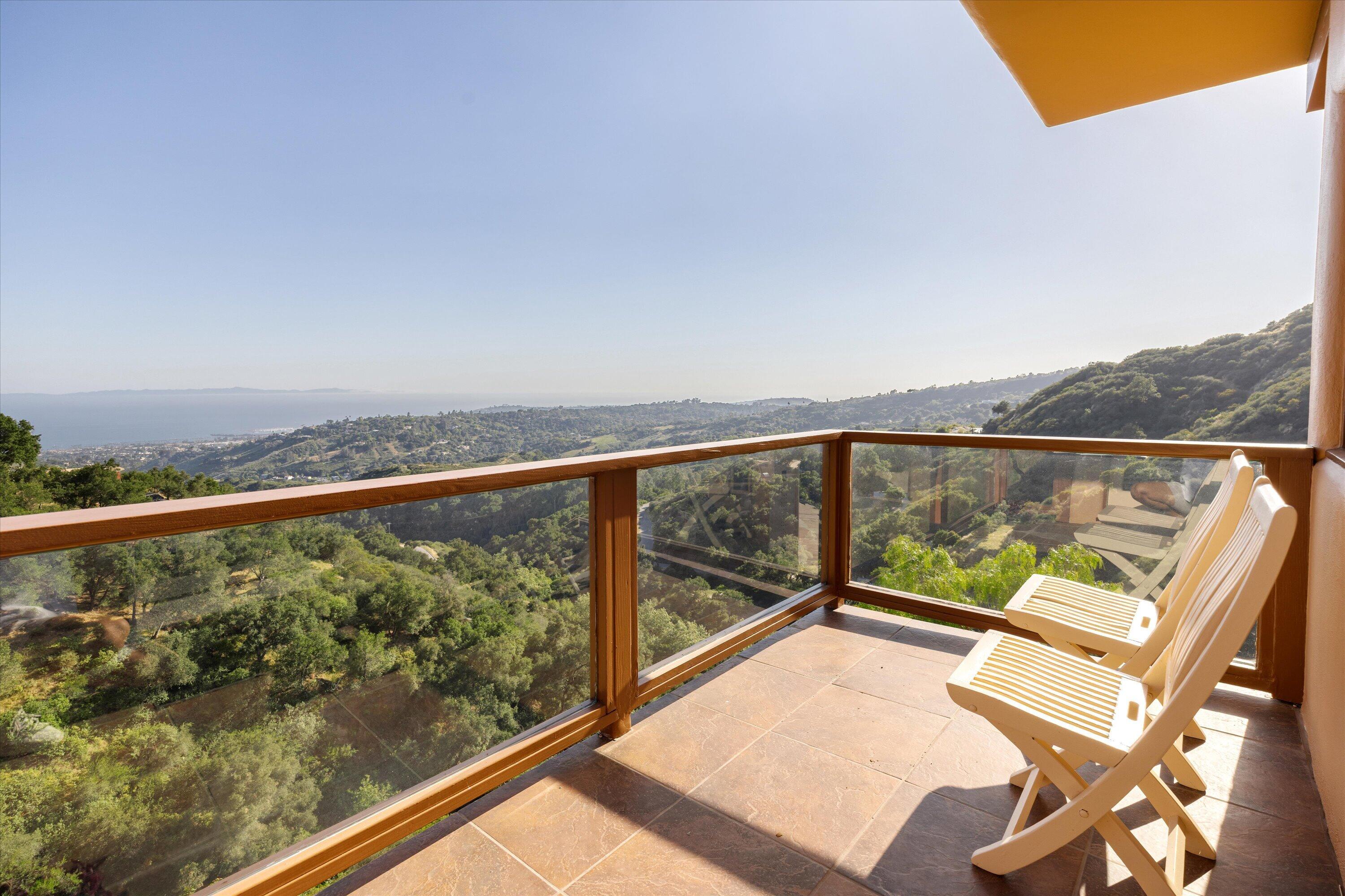 280 W Mountain Drive
