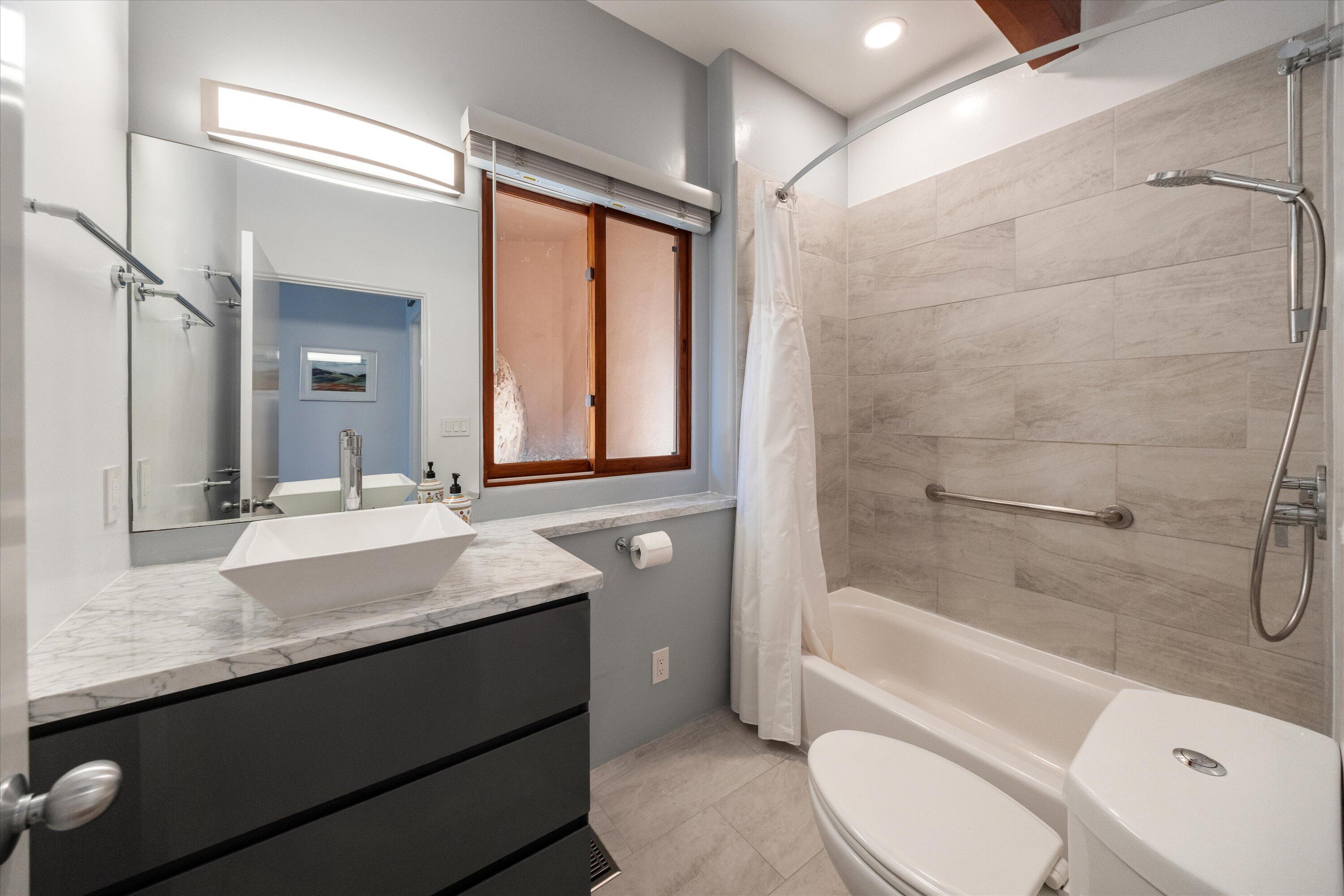 280 W Mountain Drive