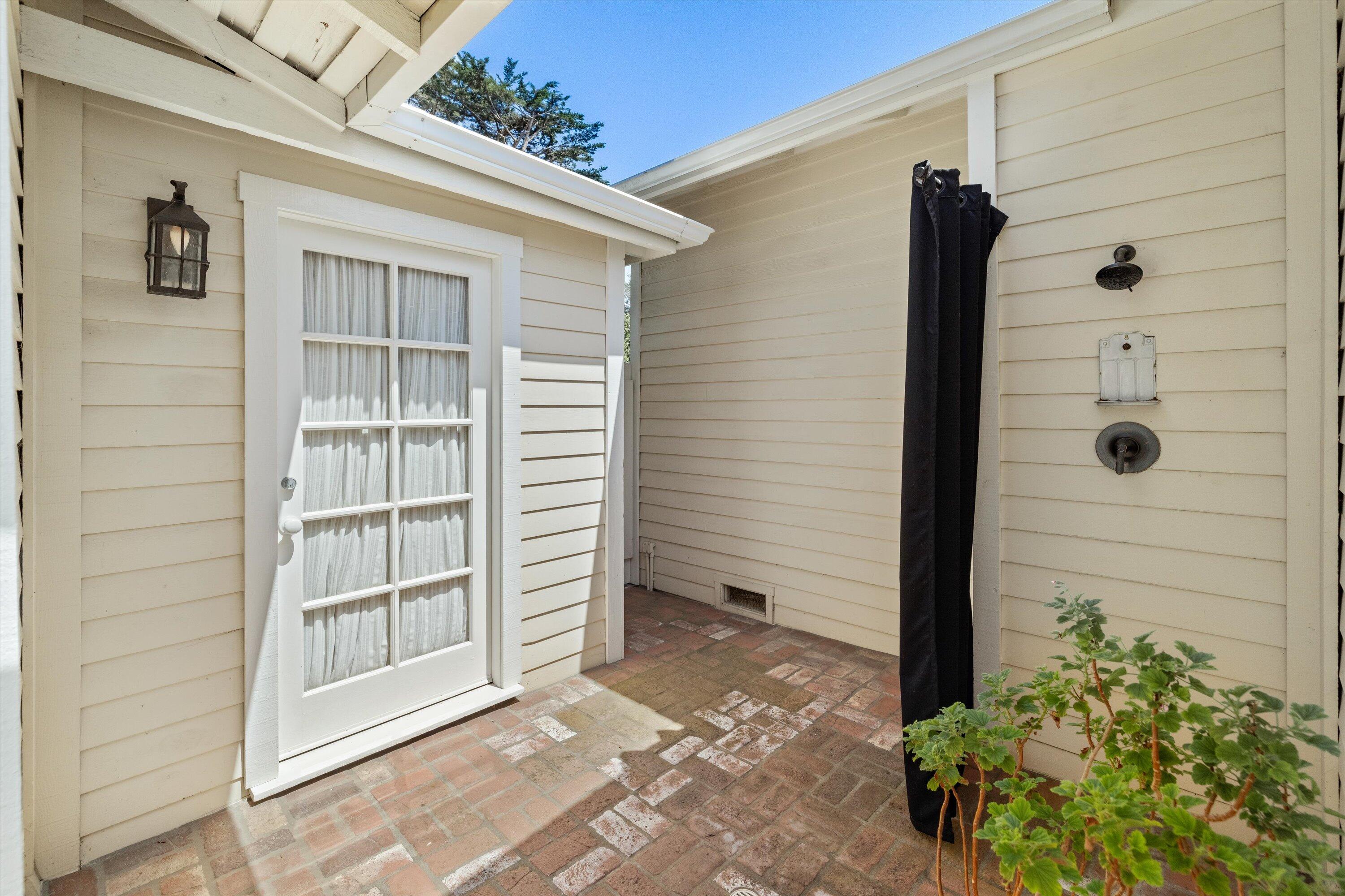 1520 Willina Lane