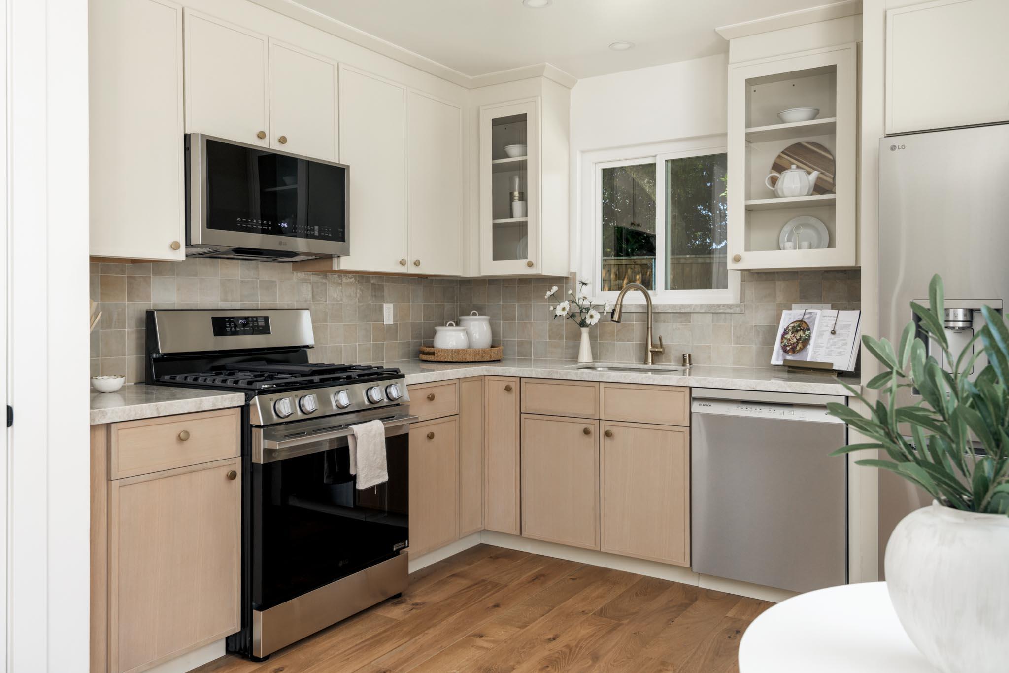 230 Palo Alto Drive