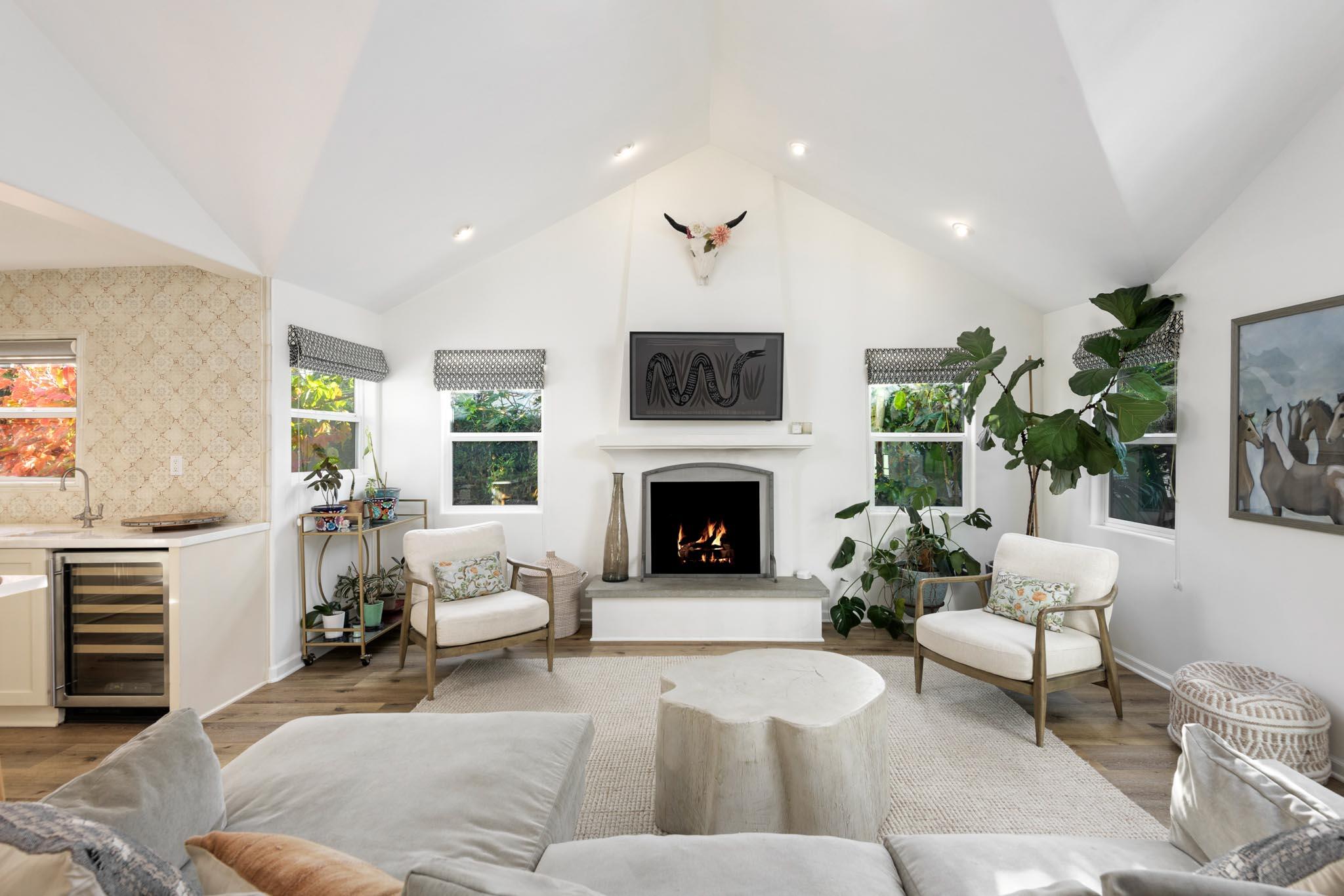 1109 Las Olas Avenue