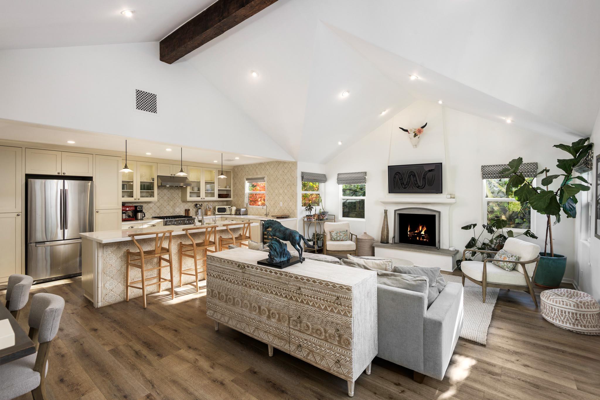 1109 Las Olas Avenue