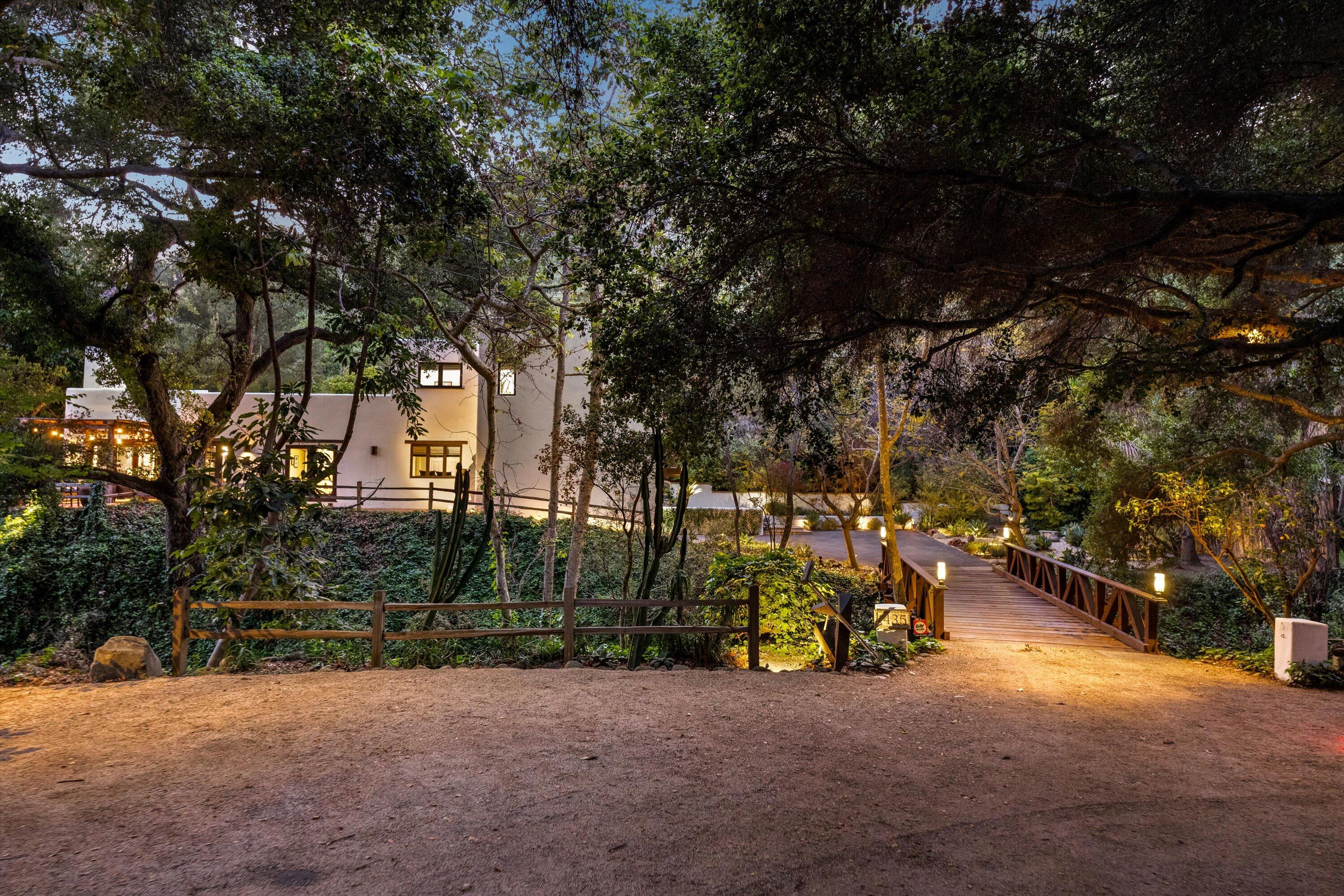 1435 Sycamore Canyon Road