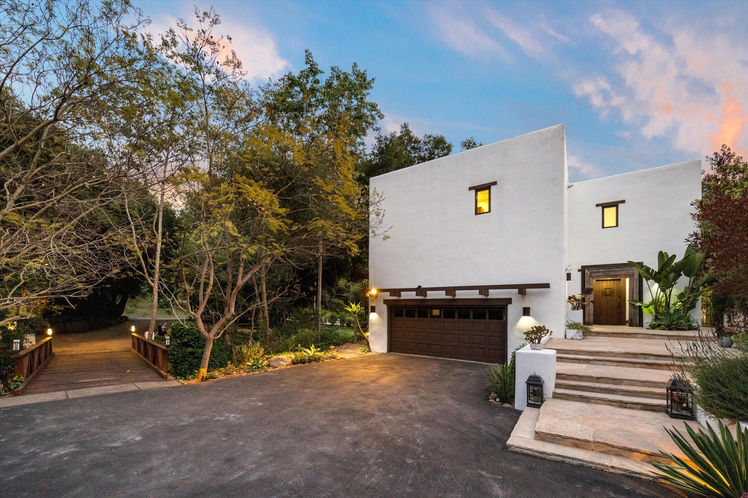 1435 Sycamore Canyon Road