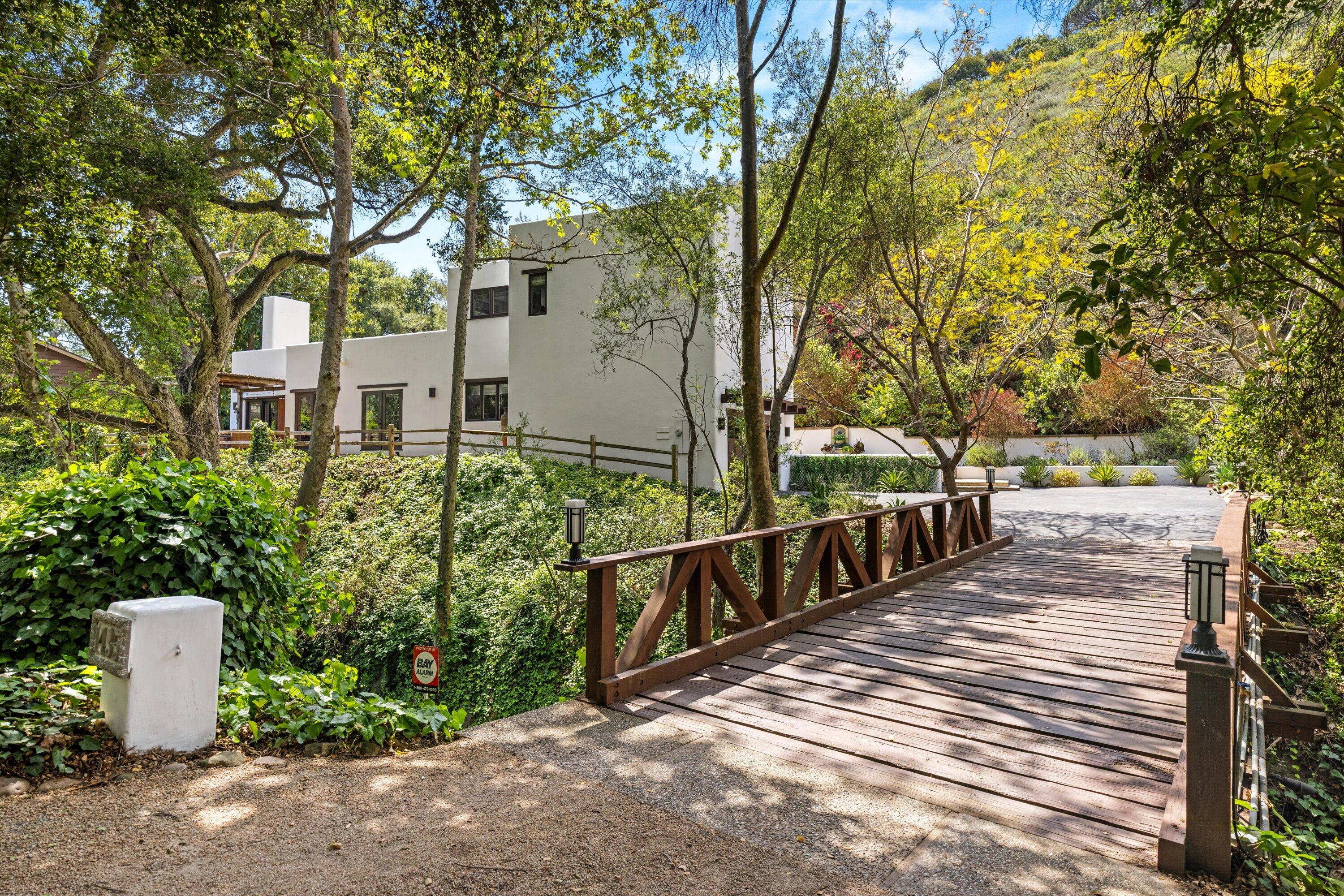 1435 Sycamore Canyon Road