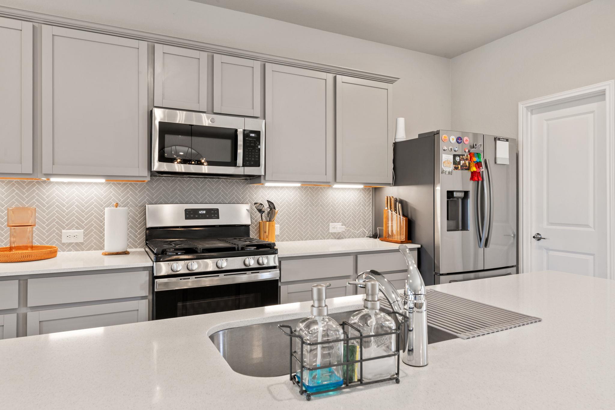 5417 Charles Merle #A DR # 94