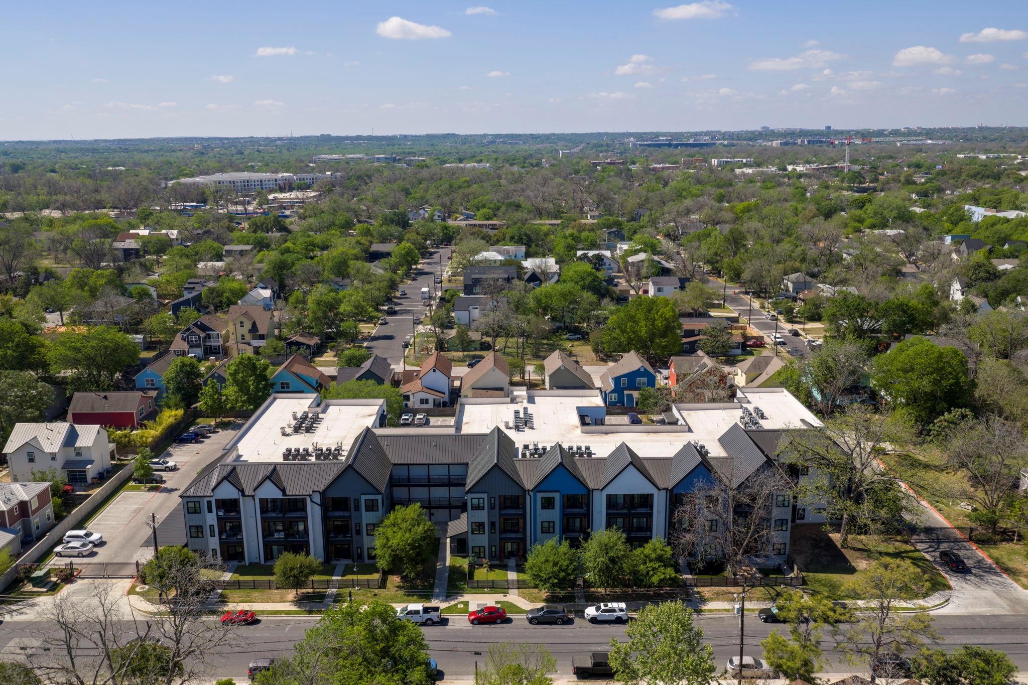 3101 Govalle Ave # 208