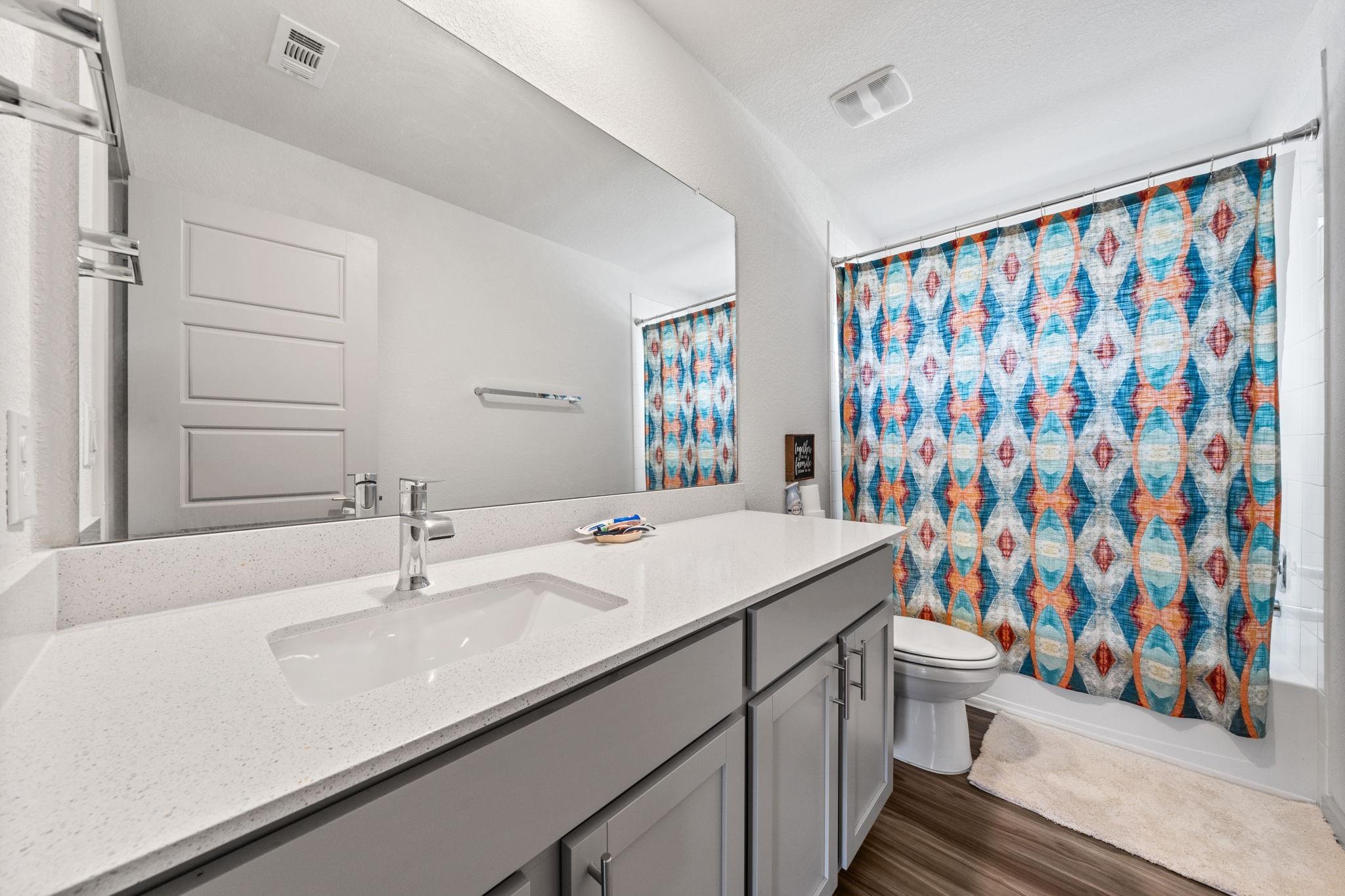 14008 Zuhause DR