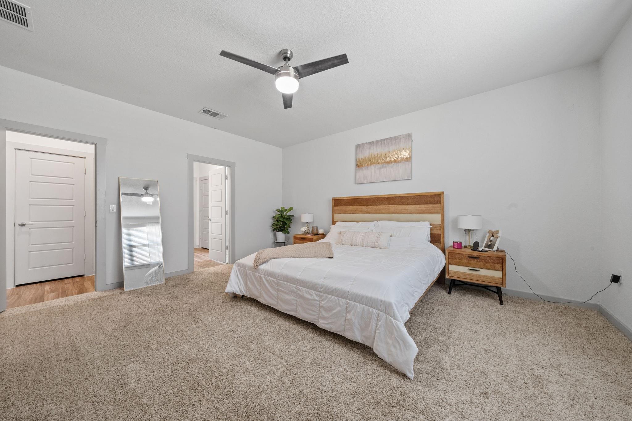 14008 Zuhause DR
