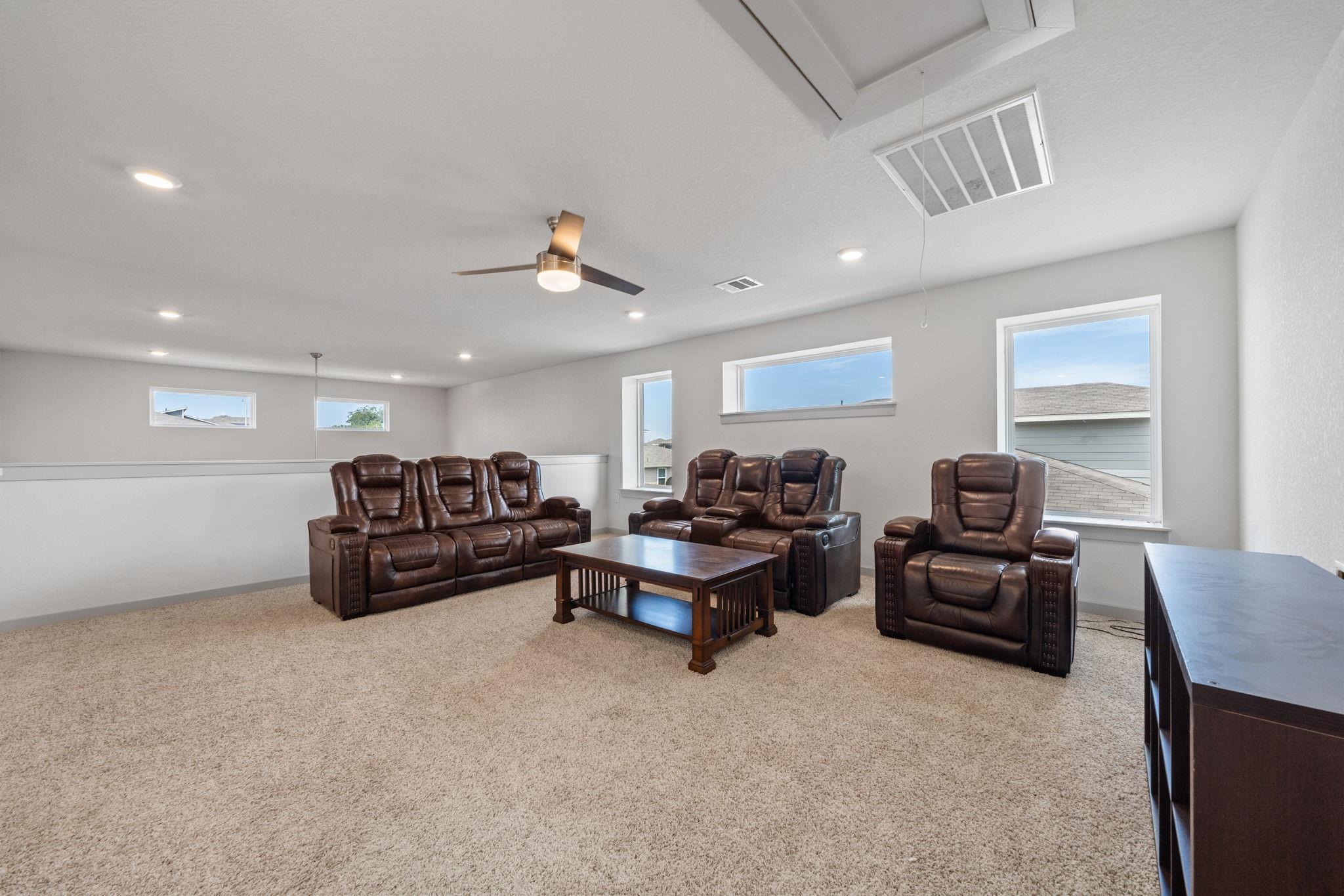 14008 Zuhause DR