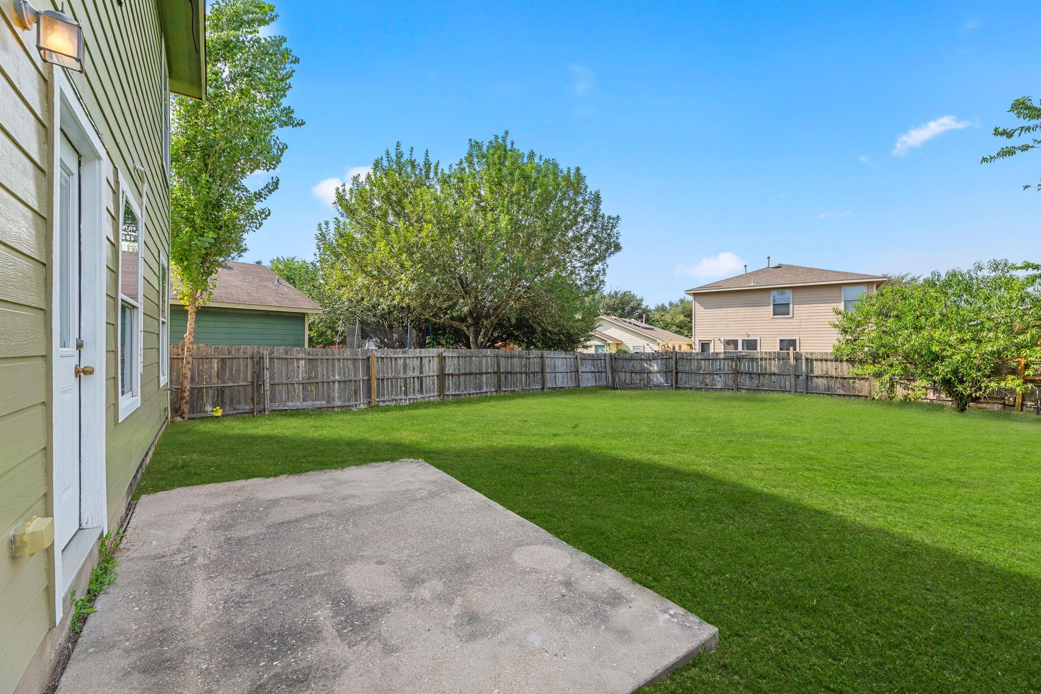 7409 Elk Pass DR
