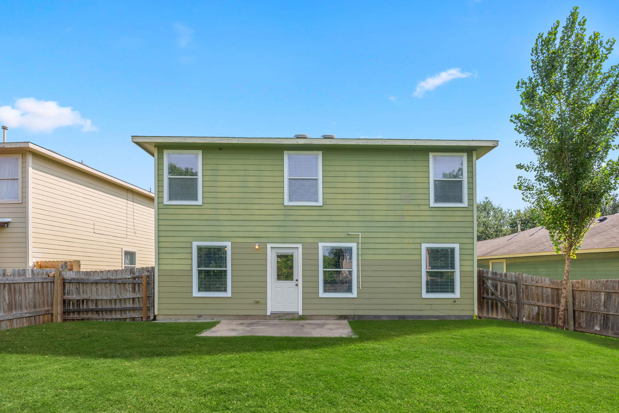 7409 Elk Pass DR