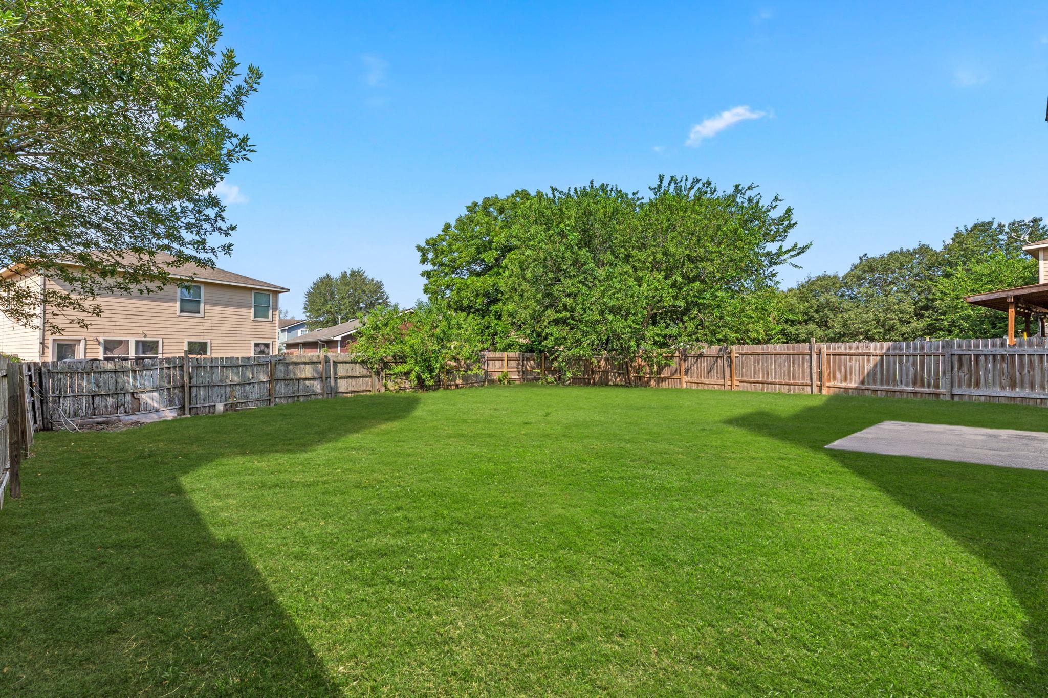 7409 Elk Pass DR